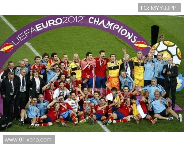 西班牙足球历史上十大传奇球星排名及其精彩成就回顾